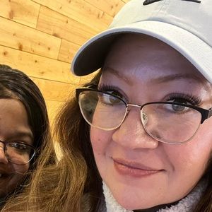 Meet your Posher, Kendall